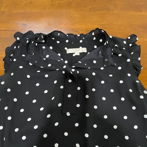 Polka Dot Ruffle Sleeve Shell Top - Picture 4 of 5